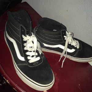 Black Vans